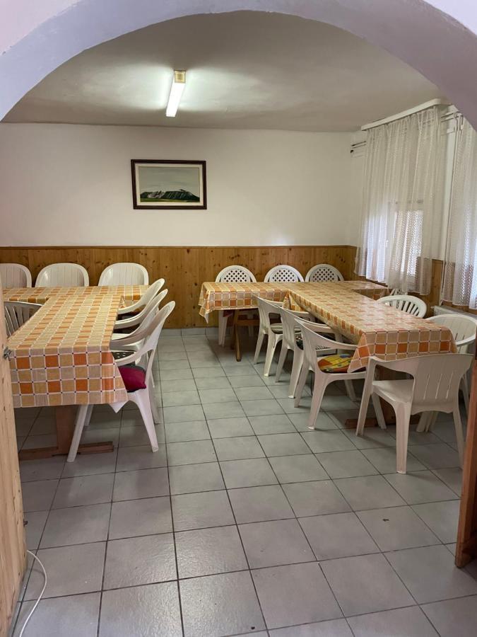 Horvath Vendeghaz Ξενοδοχείο Monosbel Εξωτερικό φωτογραφία